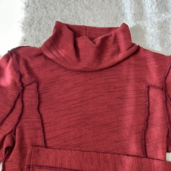 NWOT we the free turtle neck exposed seam long sleeves shirt - Picture 1 of 8